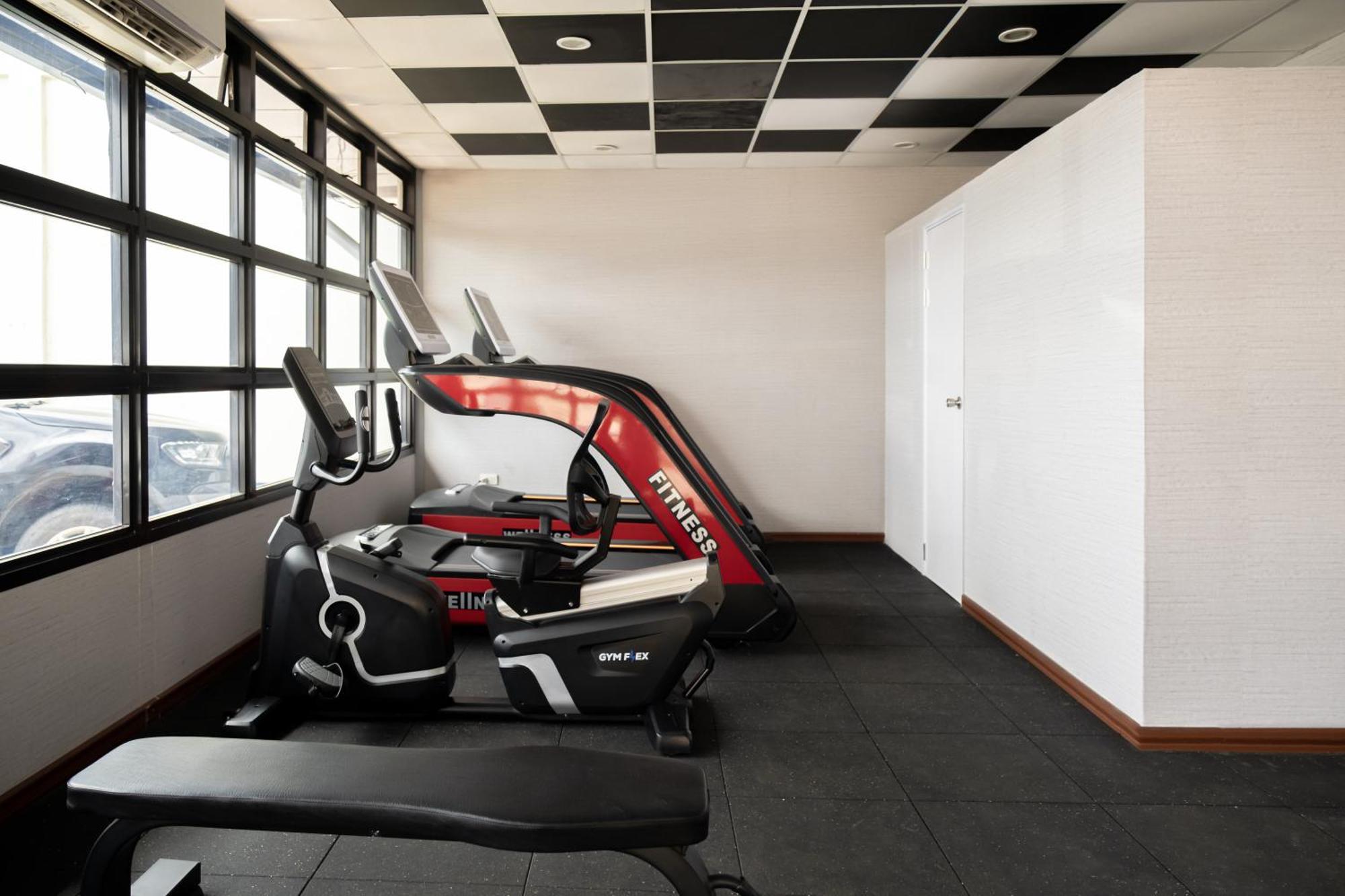 Kekehyu Business Hotel Valencia  Dış mekan fotoğraf